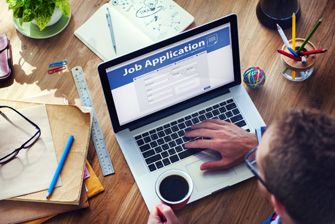 Stemp a student is filling out a job application online